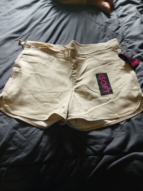 NOBO Cream Athletic Lounge Shorts
